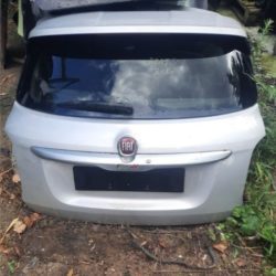Ayant (Coffre) Arrière Fiat 500 Année : 2017