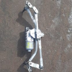 Moteur essuie-glace Peugeot 208 année : 2015