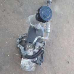 Pompe direction Peugeot 3008 année : 2012