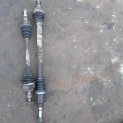 Cardon Gauche Droit Peugeot 207 1.4 HDI Année : 2007