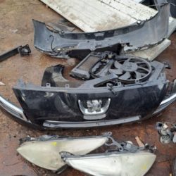 Face avant Peugeot 5008