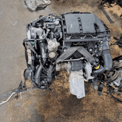 Moteur 208 1.4 hdi réf : 8HP / 10FDBW / PSA0441343