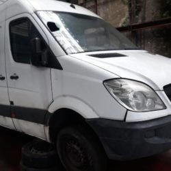 Piece Mercedes Sprinteur 211CDI 37 2.2 D Fourgon 109cv Année : 2009