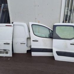 Porte Avant Latéral et Porte Arrière + Rétroviseur Citroen Berlingo Année:2008