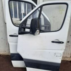 Porte + Rétroviseur Mercedes Sprinter Avant Gauche Droite Année : 2011