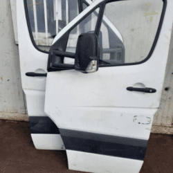 Porte + rétroviseur Mercedes sprintait avant gauche droite année : 2011