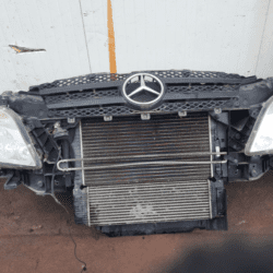 Façade Avant complète phare xénon + Radiateur Mercedes Sprinter Année: 2012