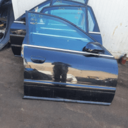 Porte + Rétroviseur avant arrière Audi a4 année : 2009