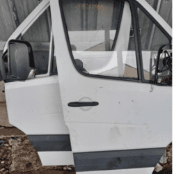 Porte avant Sprinter année : 2008 + rétroviseur