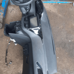 Tableau de bord Peugeot 208 année : 2015